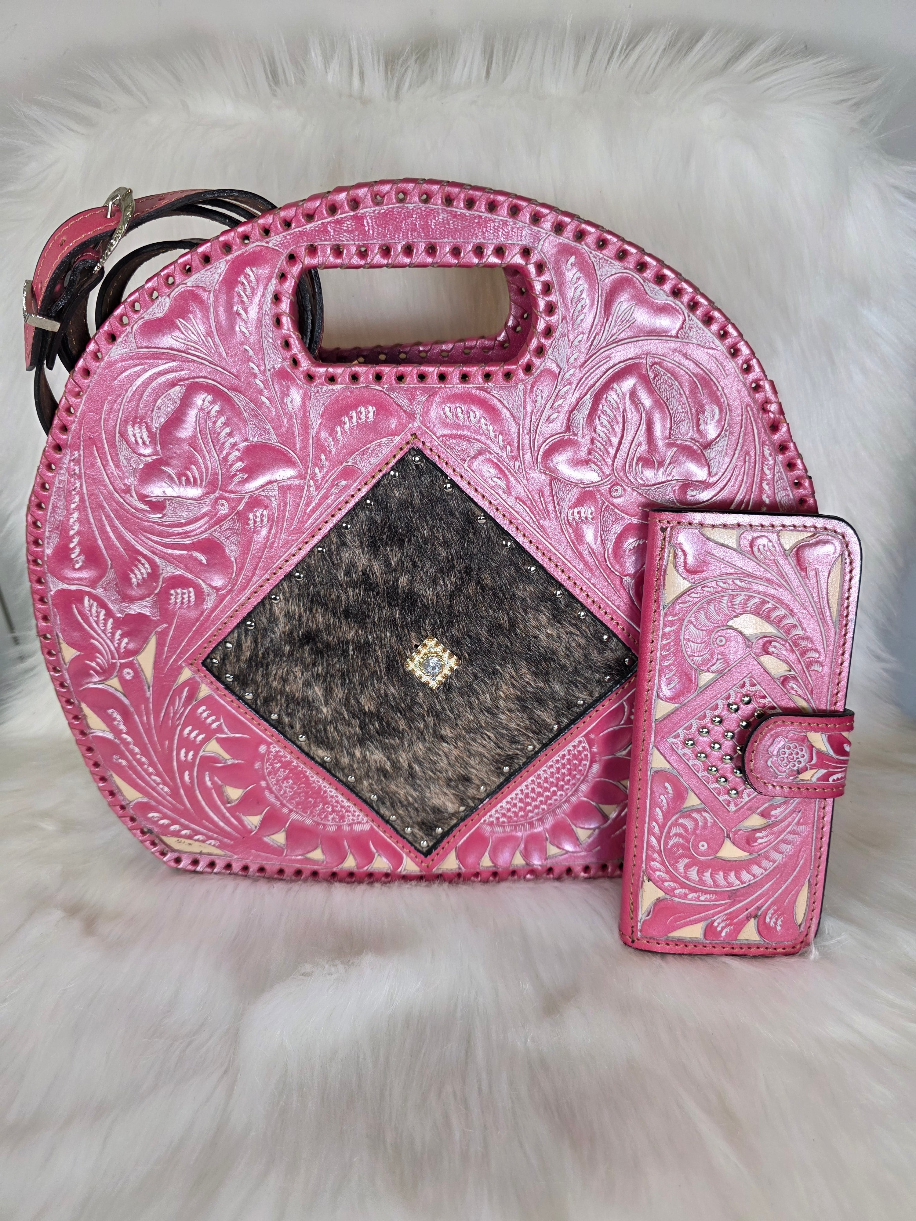 Paris With Cowhide Bag